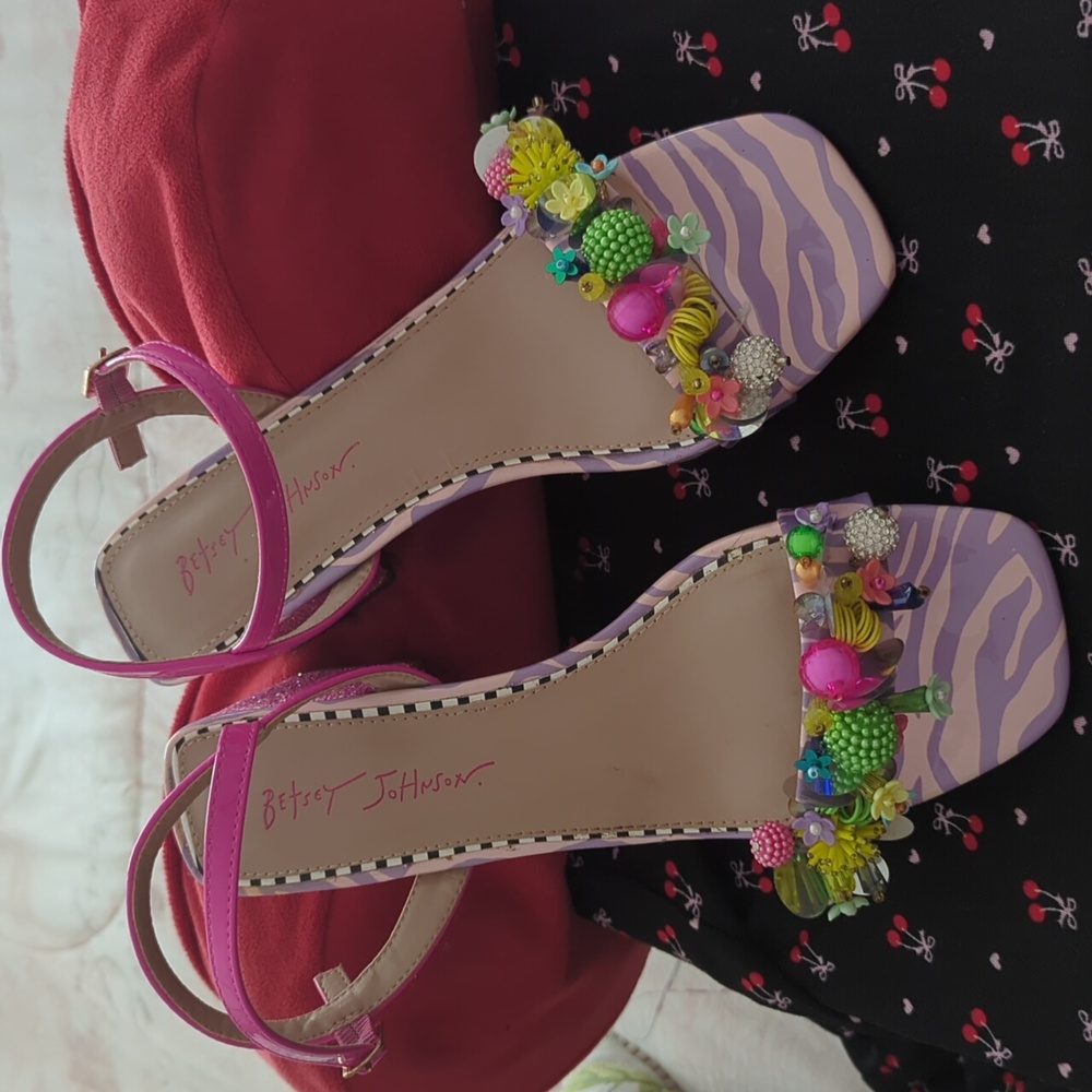 Betsey Johnson Beaded Sparkly Ankle Strap Heels Size 10 - Picture 12 of 12
